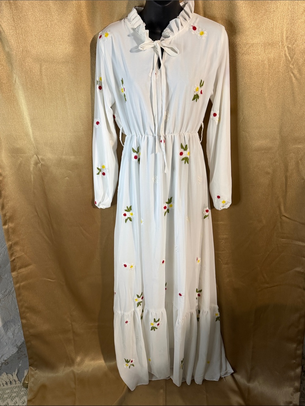 White Floral Embroidered Long Sleeve Maxi Dress